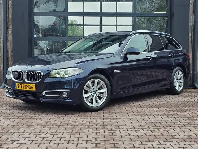 BMW 5-serie Touring 520i Luxury Edition | Automaat | Trekhaak | Elek. stoelen | Navi | Stoelverwarmi...
