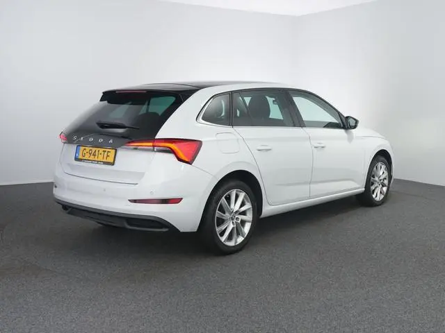 Skoda Scala 1.0 TSI First Edition | Pano | Stoelverwarming | Clima | Cruise | Carplay |