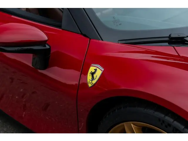 Ferrari SF90 Spider