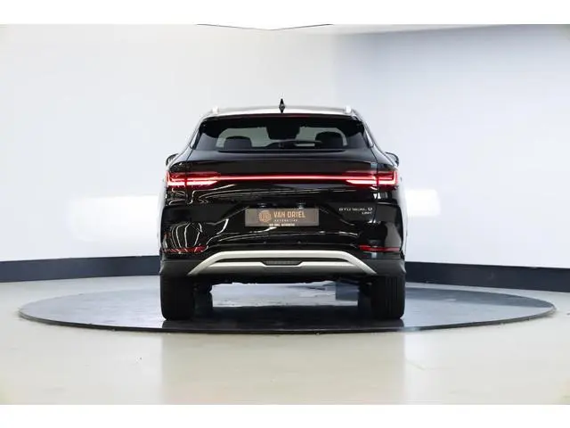 BYD SEAL U